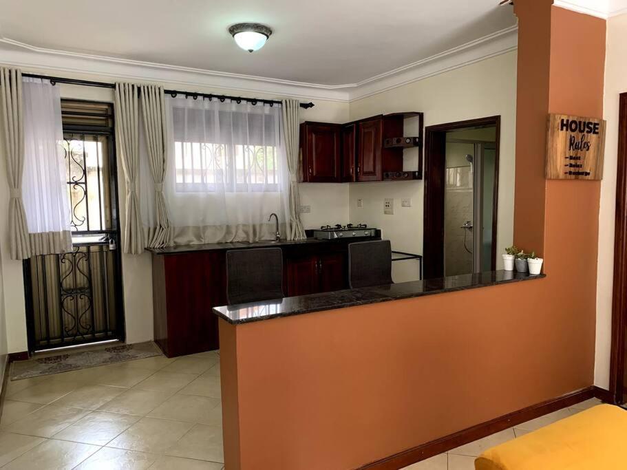 Cozy 2-Bedroom Apartment Within City Limits. Kampala Exterior foto