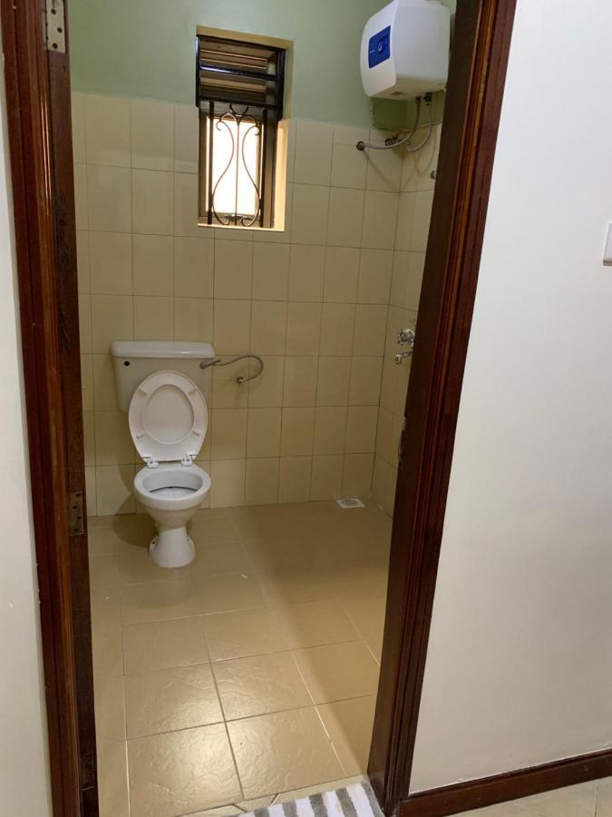 Cozy 2-Bedroom Apartment Within City Limits. Kampala Exterior foto
